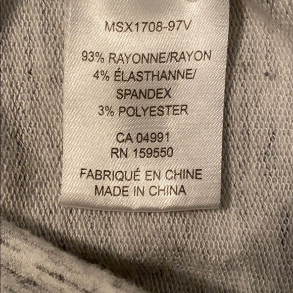 ⭐️Carolina Bell Long Sleeve Cowl Neck Yoga Shirt⭐️ - Picture 6 of 7